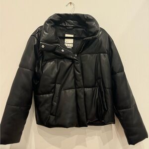 Abercrombie & Fitch Vegan Leather Mini Puffer Black Large